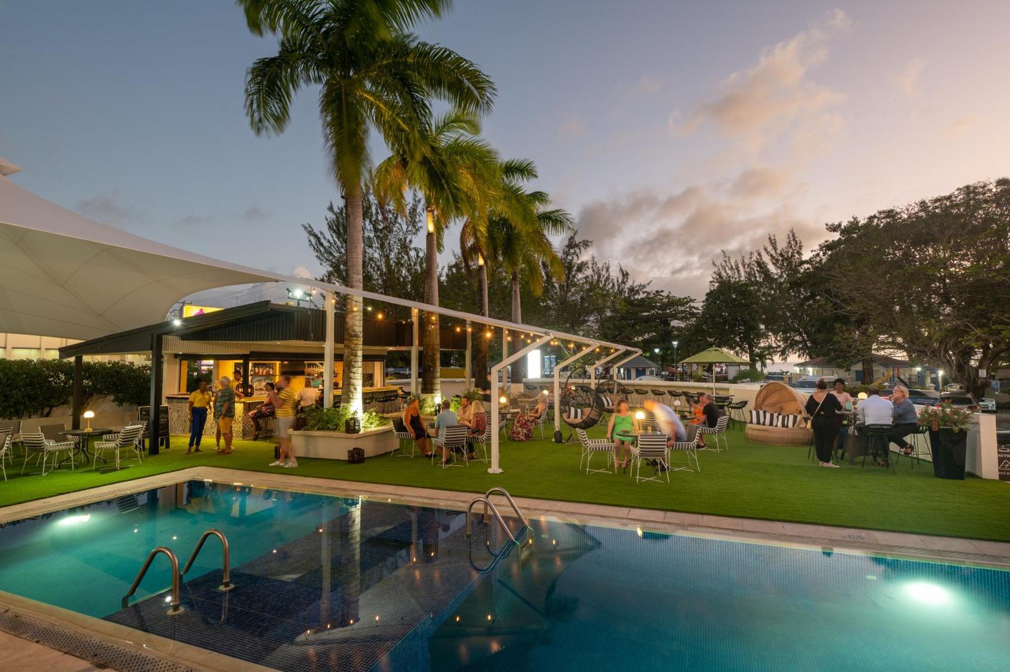 ברידג'טאון The Rockley By Ocean Hotels - Breakfast Included מראה חיצוני תמונה